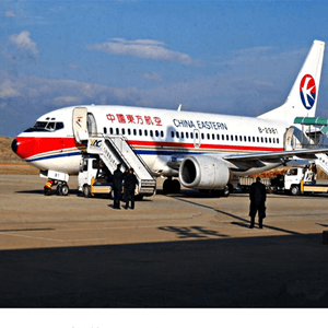 杭州萧山空运公司航空快运业稳步发展的原因是什么？
